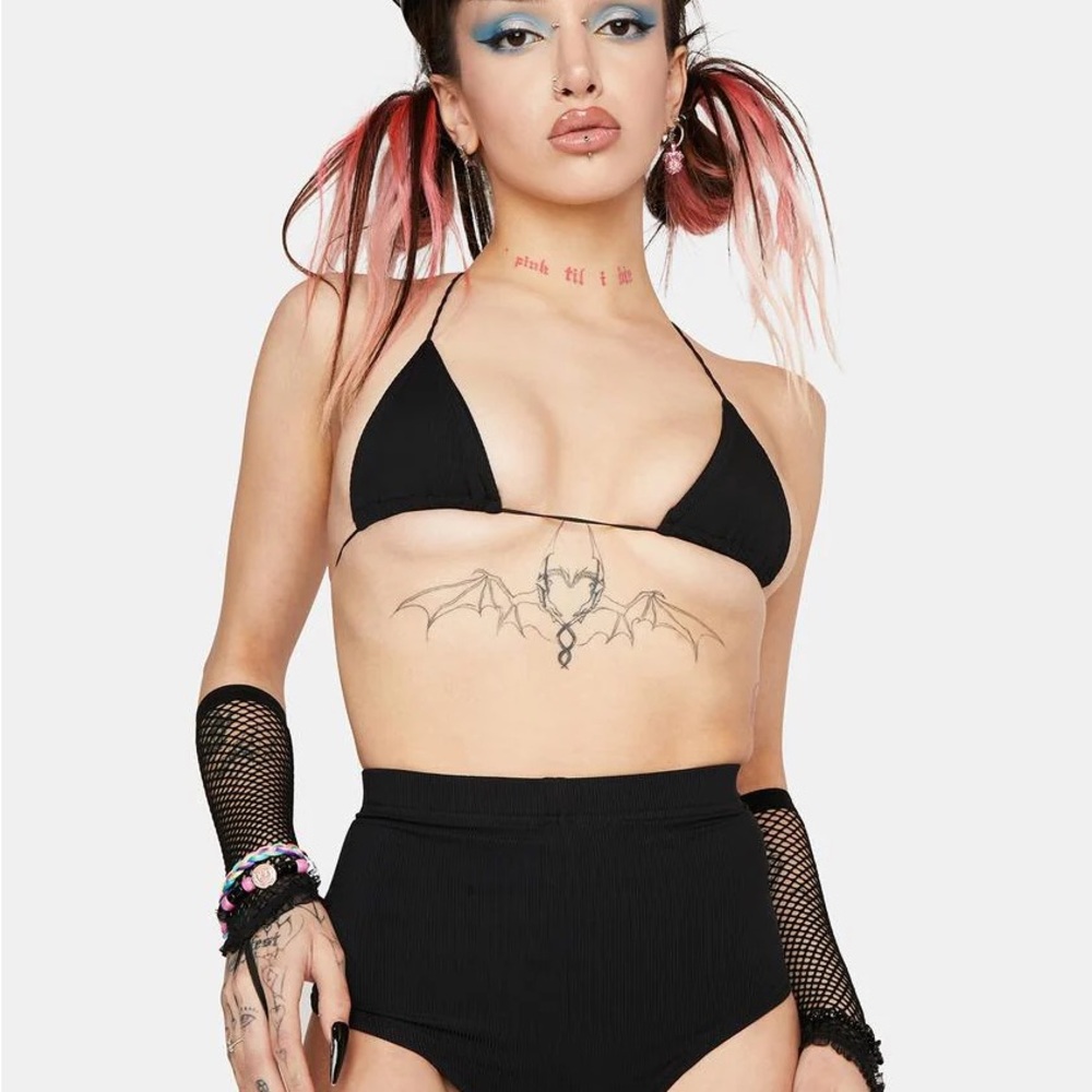 Lot NWOT DollsKill Hot & Delicious- TECHNO BOOTY SHORTS SET and studded BackPack